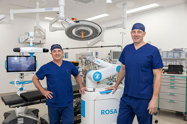 State-of-the-art robotic technology arrives at St Andrew’s Ipswich Private Hospital